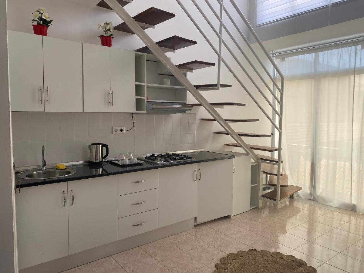 Amilcar Cabral Loft Apartment *